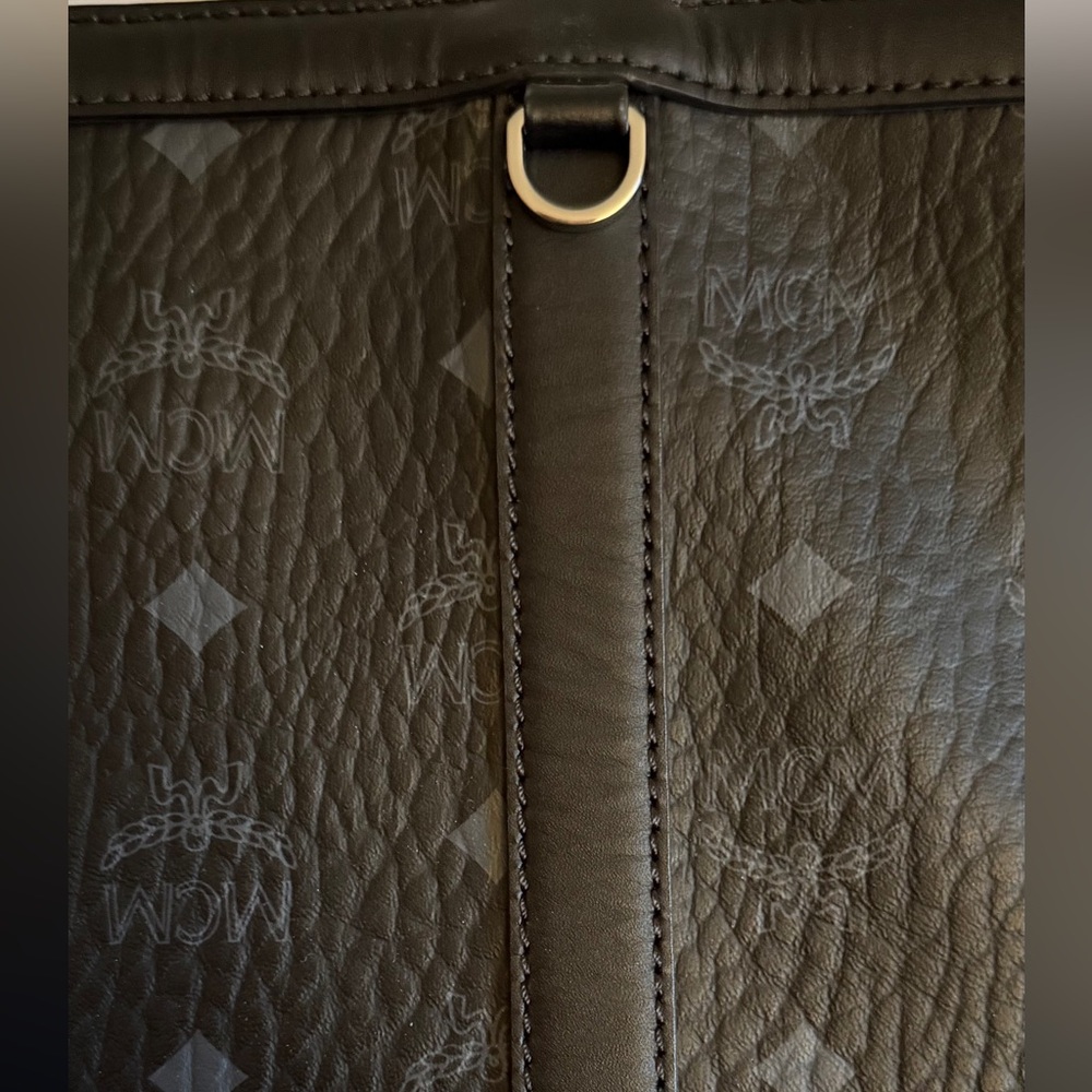 MCM Medium Delmy Visetos Shopper - Picture 12 of 14